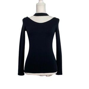 Marked Queen Black High Collar Scoop Neck Stretch Shirt Size Small